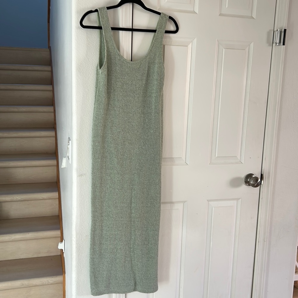 Elegant Green Sleeveless Dress
